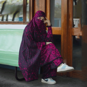 আরামদায়ক ইসলামিক নামাজের পোশাক