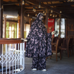 আরামদায়ক ইসলামিক নামাজের পোশাক