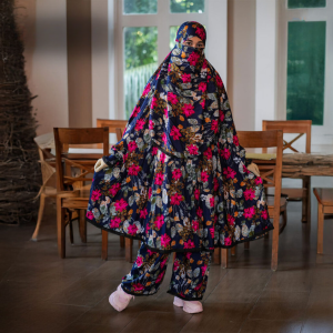 আরামদায়ক ইসলামিক নামাজের পোশাক